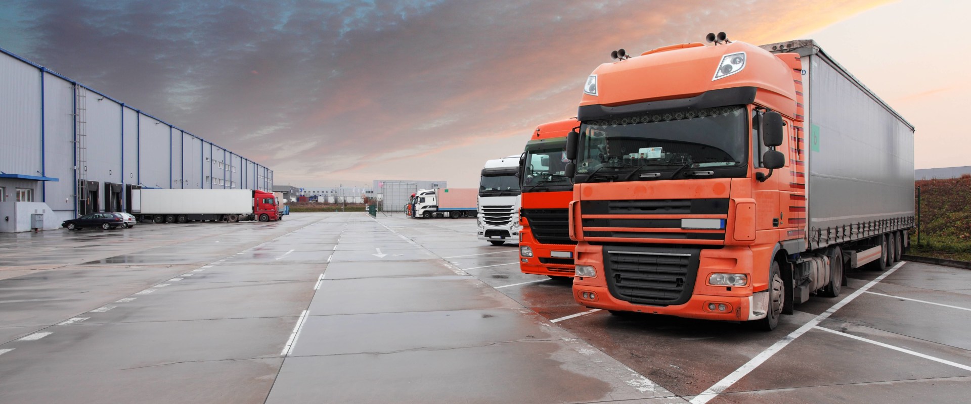 Understanding Cross-Docking and Transloading Services